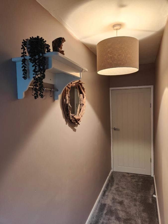 Newly Renovated Private Annex By The Sea Apartment Hartley